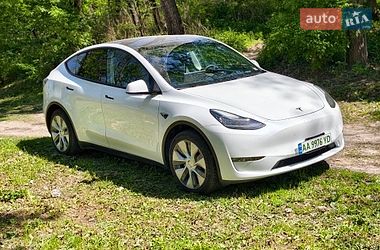 Позашляховик / Кросовер Tesla Model Y 2022 в Києві