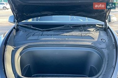 Позашляховик / Кросовер Tesla Model Y 2024 в Рівному