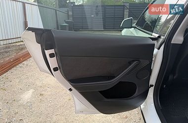 Позашляховик / Кросовер Tesla Model Y 2023 в Лісниках