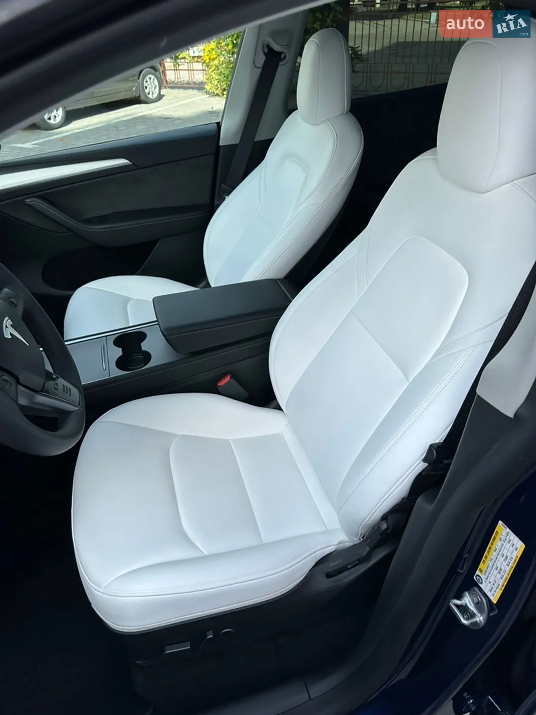 2022 Tesla Model Y - мініатюра 9