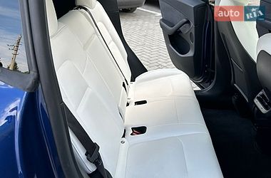 Внедорожник / Кроссовер Tesla Model Y 2022 в Кременчуге