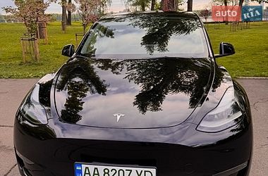Позашляховик / Кросовер Tesla Model Y 2024 в Києві