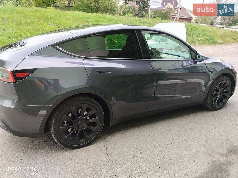 Внедорожник / Кроссовер Tesla Model Y 2021 в Ровно