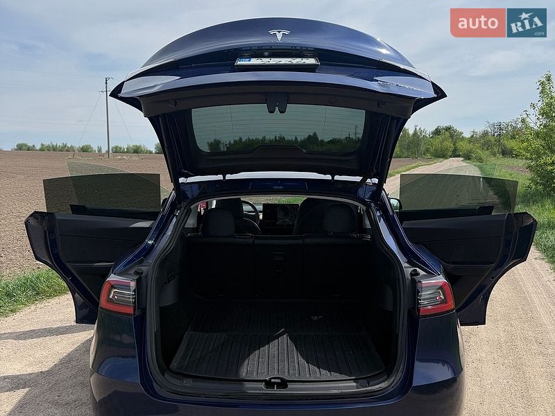 Внедорожник / Кроссовер Tesla Model Y 2020 в Фастове