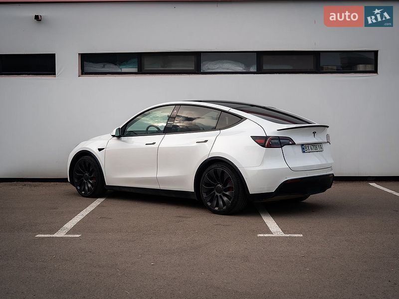 Внедорожник / Кроссовер Tesla Model Y 2020 в Хмельницком