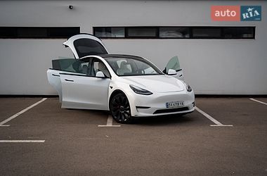 Внедорожник / Кроссовер Tesla Model Y 2020 в Хмельницком