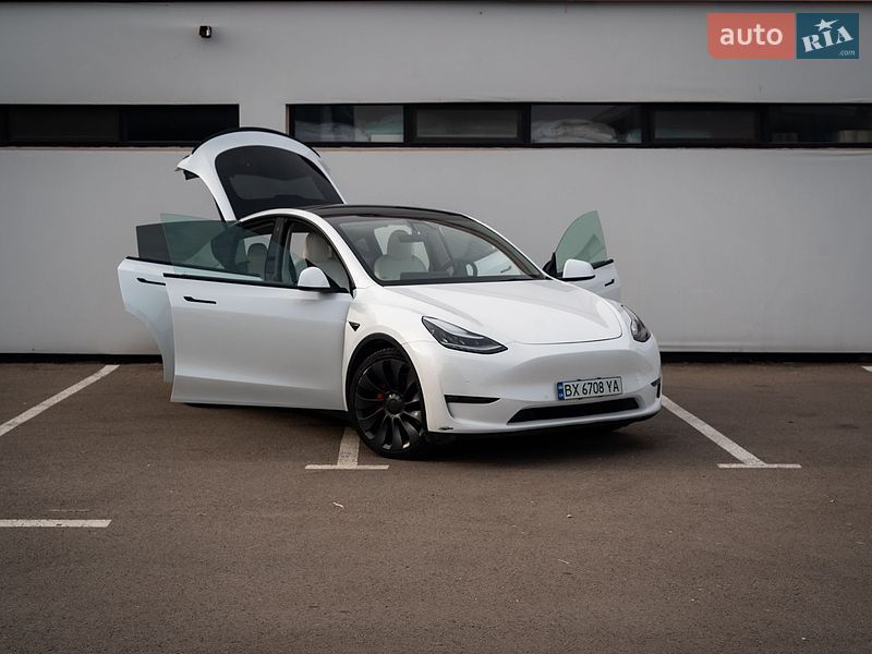 Внедорожник / Кроссовер Tesla Model Y 2020 в Хмельницком