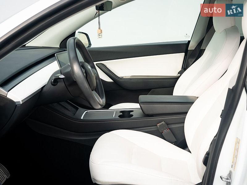 Внедорожник / Кроссовер Tesla Model Y 2020 в Хмельницком
