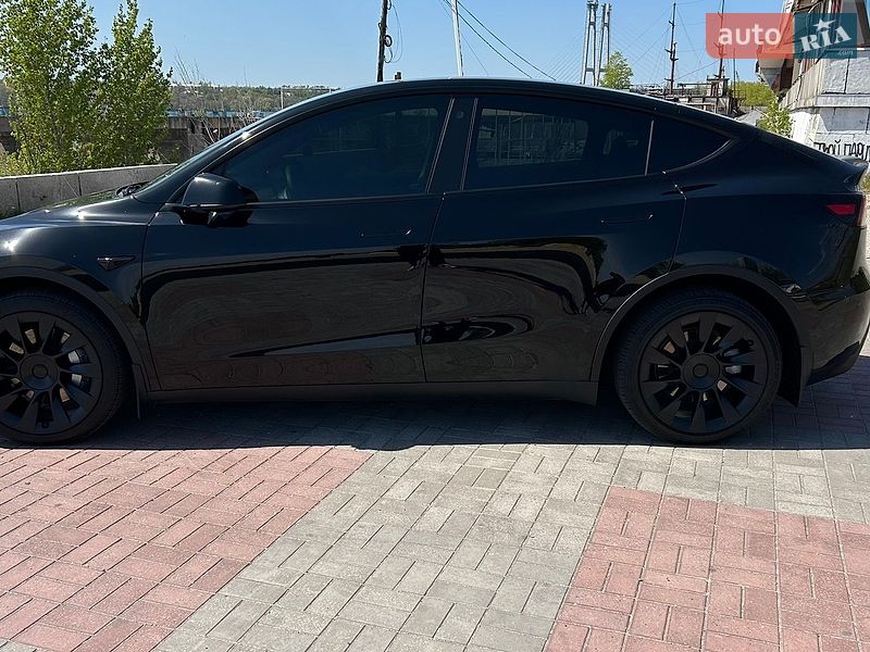 Внедорожник / Кроссовер Tesla Model Y 2022 в Запорожье