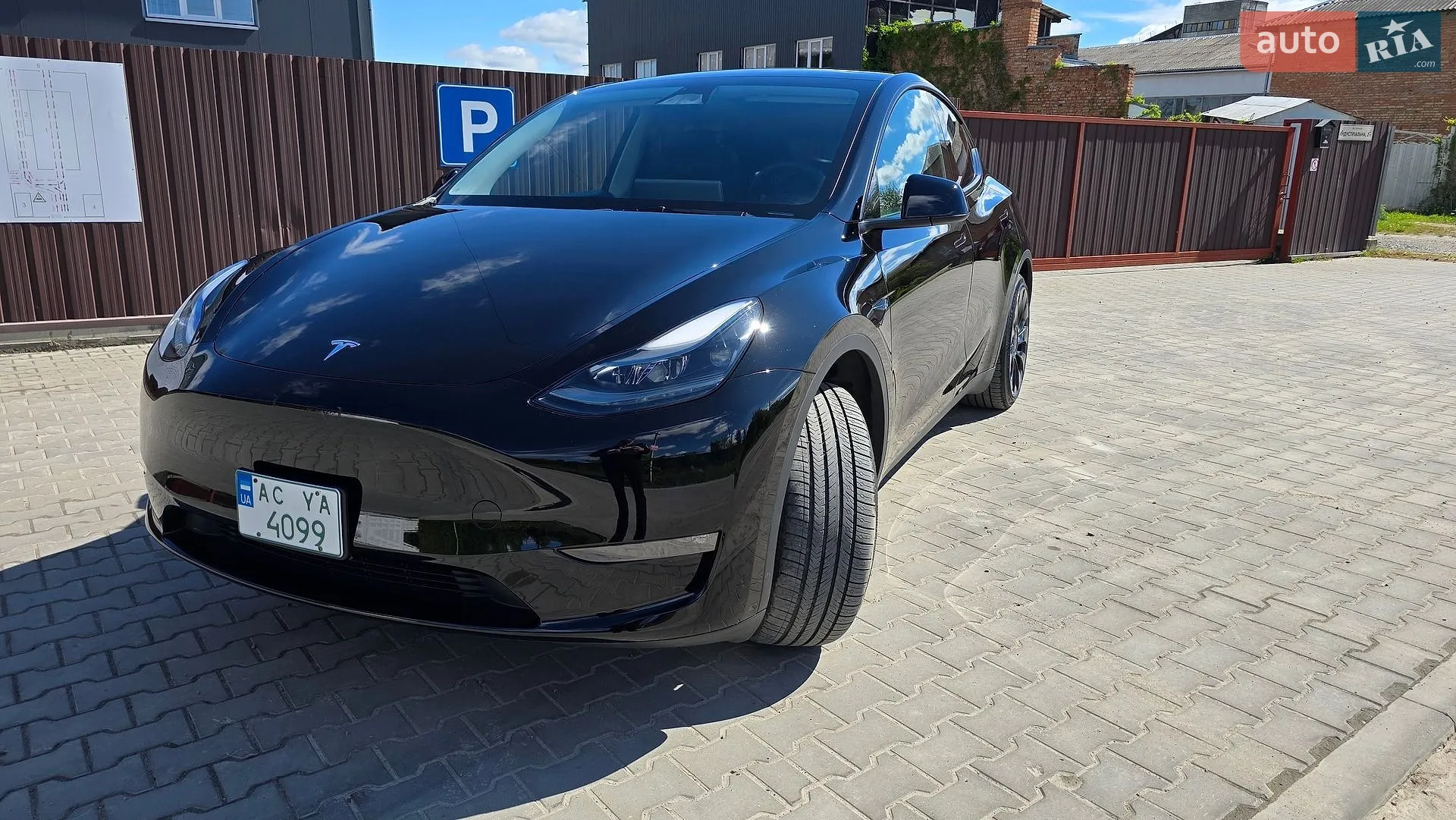 2023 Tesla Model Y - мініатюра 2