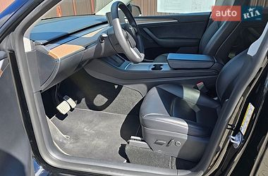 Внедорожник / Кроссовер Tesla Model Y 2023 в Луцке