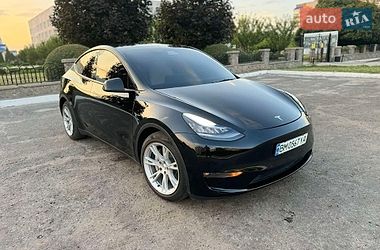Позашляховик / Кросовер Tesla Model Y 2021 в Сумах