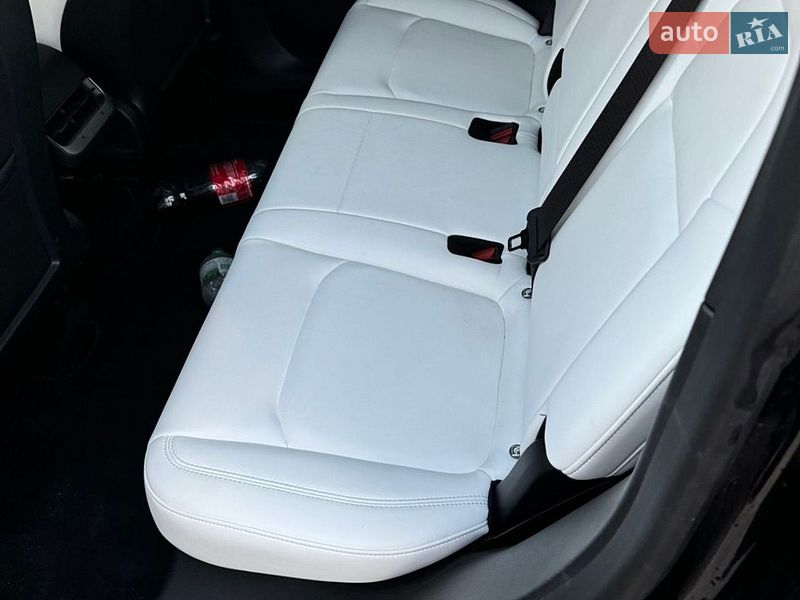 Позашляховик / Кросовер Tesla Model Y 2021 в Сумах