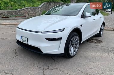 Позашляховик / Кросовер Tesla Model Y 2025 в Києві