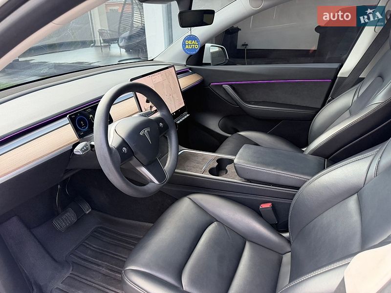 Внедорожник / Кроссовер Tesla Model Y 2021 в Ивано-Франковске