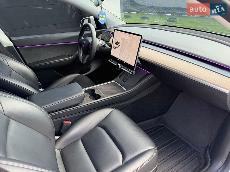 Внедорожник / Кроссовер Tesla Model Y 2021 в Ивано-Франковске
