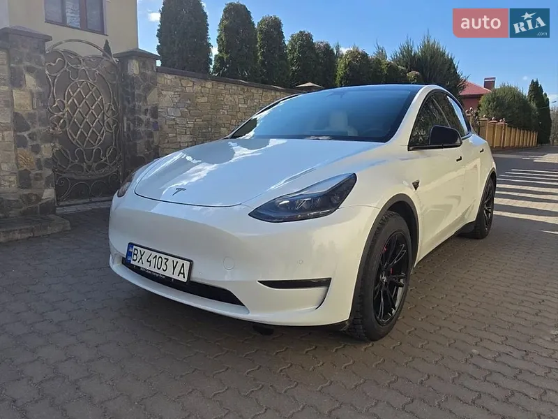 Tesla Model Y