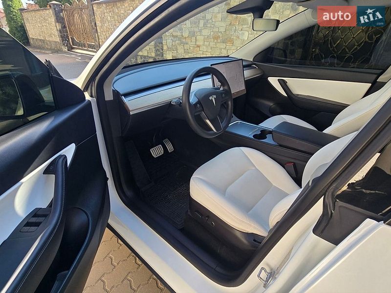Внедорожник / Кроссовер Tesla Model Y 2022 в Хмельницком
