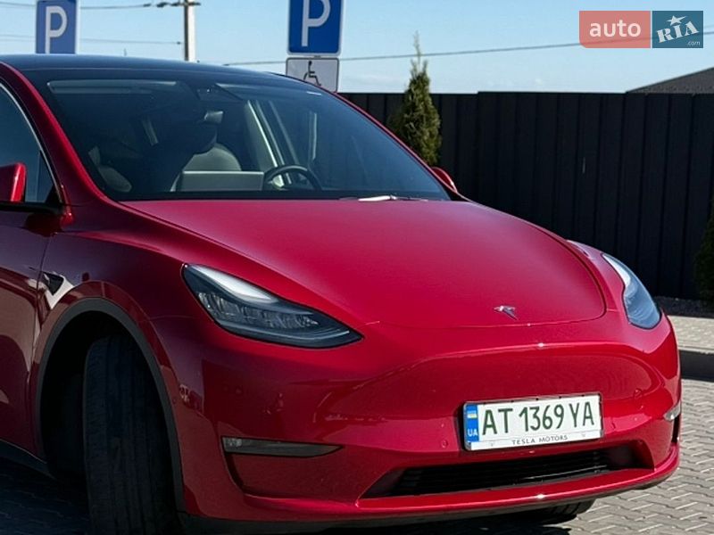 Внедорожник / Кроссовер Tesla Model Y 2021 в Львове
