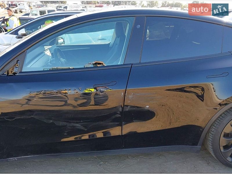 Позашляховик / Кросовер Tesla Model Y 2022 в Черкасах фото 19 Позашляховик / Кросовер Tesla Model Y 2022 в Черкасах