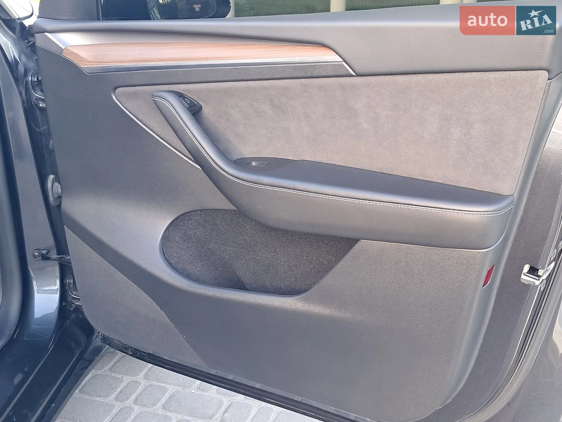 2024 Tesla Model Y - мініатюра 47