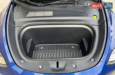 Внедорожник / Кроссовер Tesla Model Y 2021 в Луцке