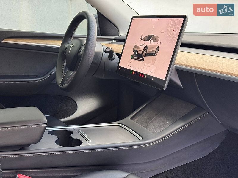 Внедорожник / Кроссовер Tesla Model Y 2023 в Львове