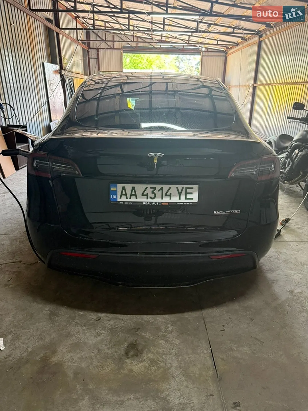 2020 Tesla Model Y - мініатюра 2