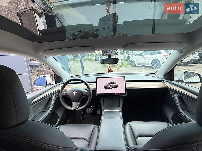 Внедорожник / Кроссовер Tesla Model Y 2023 в Одессе