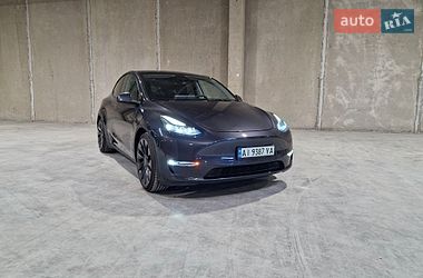 Позашляховик / Кросовер Tesla Model Y 2024 в Києві