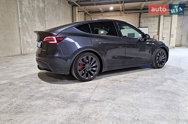 Позашляховик / Кросовер Tesla Model Y 2024 в Києві