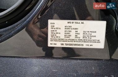 Позашляховик / Кросовер Tesla Model Y 2024 в Києві