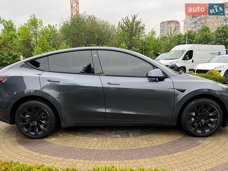 Внедорожник / Кроссовер Tesla Model Y 2021 в Львове