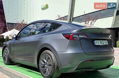 Внедорожник / Кроссовер Tesla Model Y 2023 в Киеве