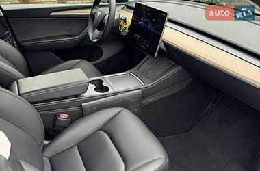 Внедорожник / Кроссовер Tesla Model Y 2024 в Харькове