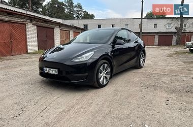 Внедорожник / Кроссовер Tesla Model Y 2022 в Киеве