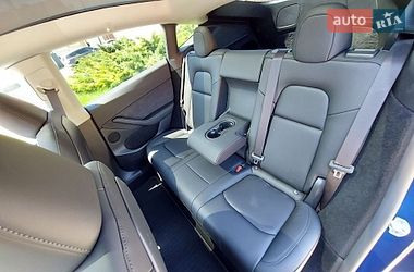 Позашляховик / Кросовер Tesla Model Y 2024 в Дніпрі