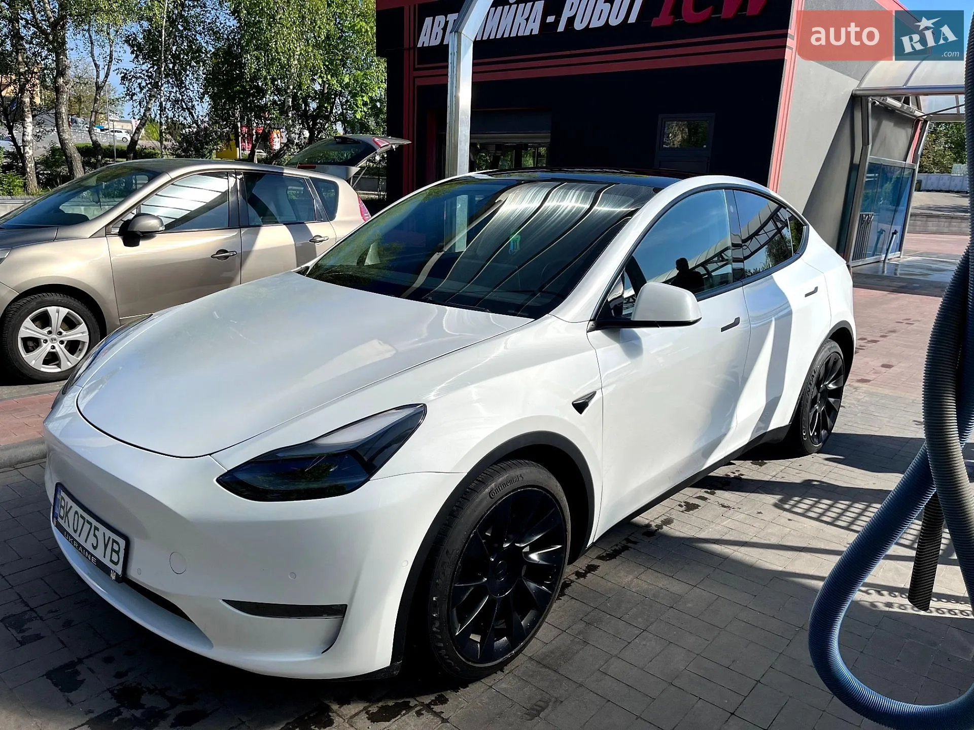 2022 Tesla Model Y - мініатюра 8