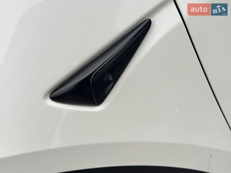 Внедорожник / Кроссовер Tesla Model Y 2022 в Одессе