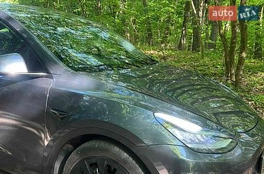 Внедорожник / Кроссовер Tesla Model Y 2021 в Ровно