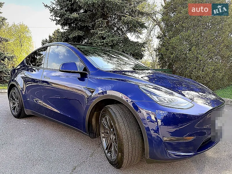 Tesla Model Y 2021