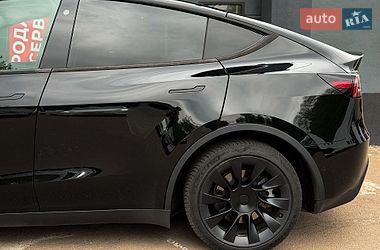 Внедорожник / Кроссовер Tesla Model Y 2021 в Киеве