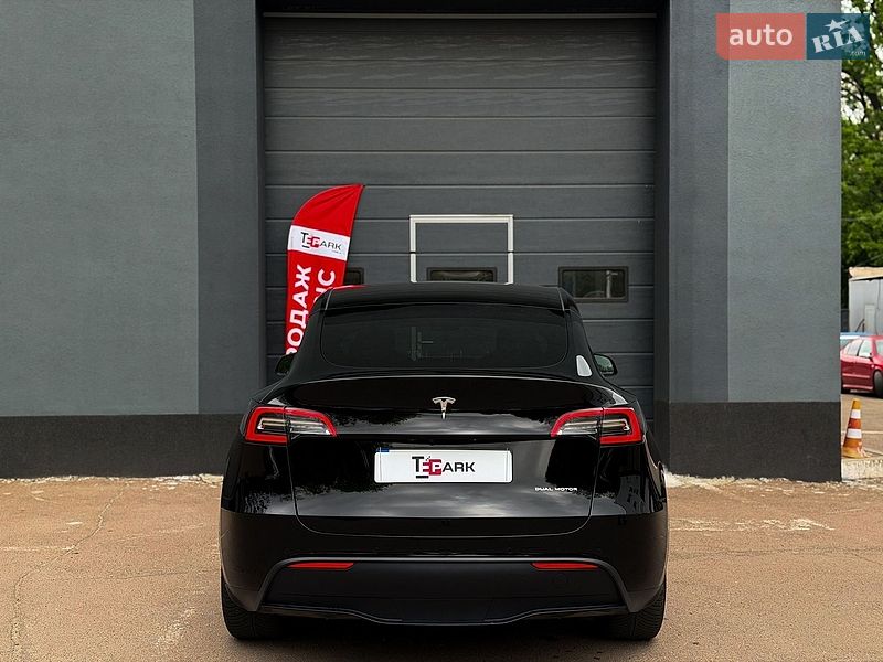 Внедорожник / Кроссовер Tesla Model Y 2021 в Киеве
