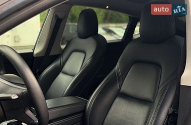 Внедорожник / Кроссовер Tesla Model Y 2021 в Киеве