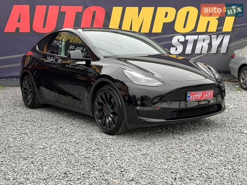 Tesla Model Y 2023