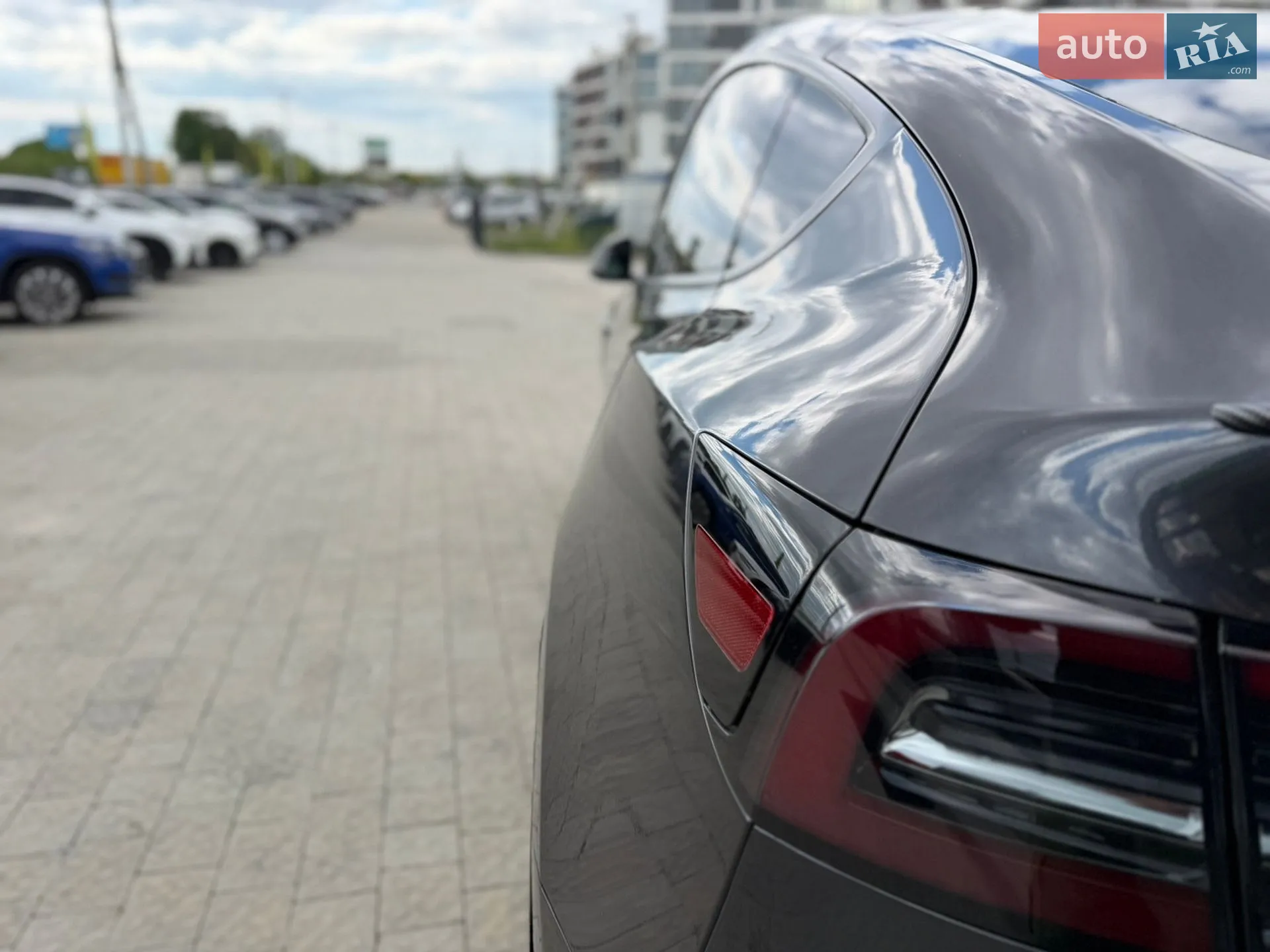 2024 Tesla Model Y - мініатюра 9