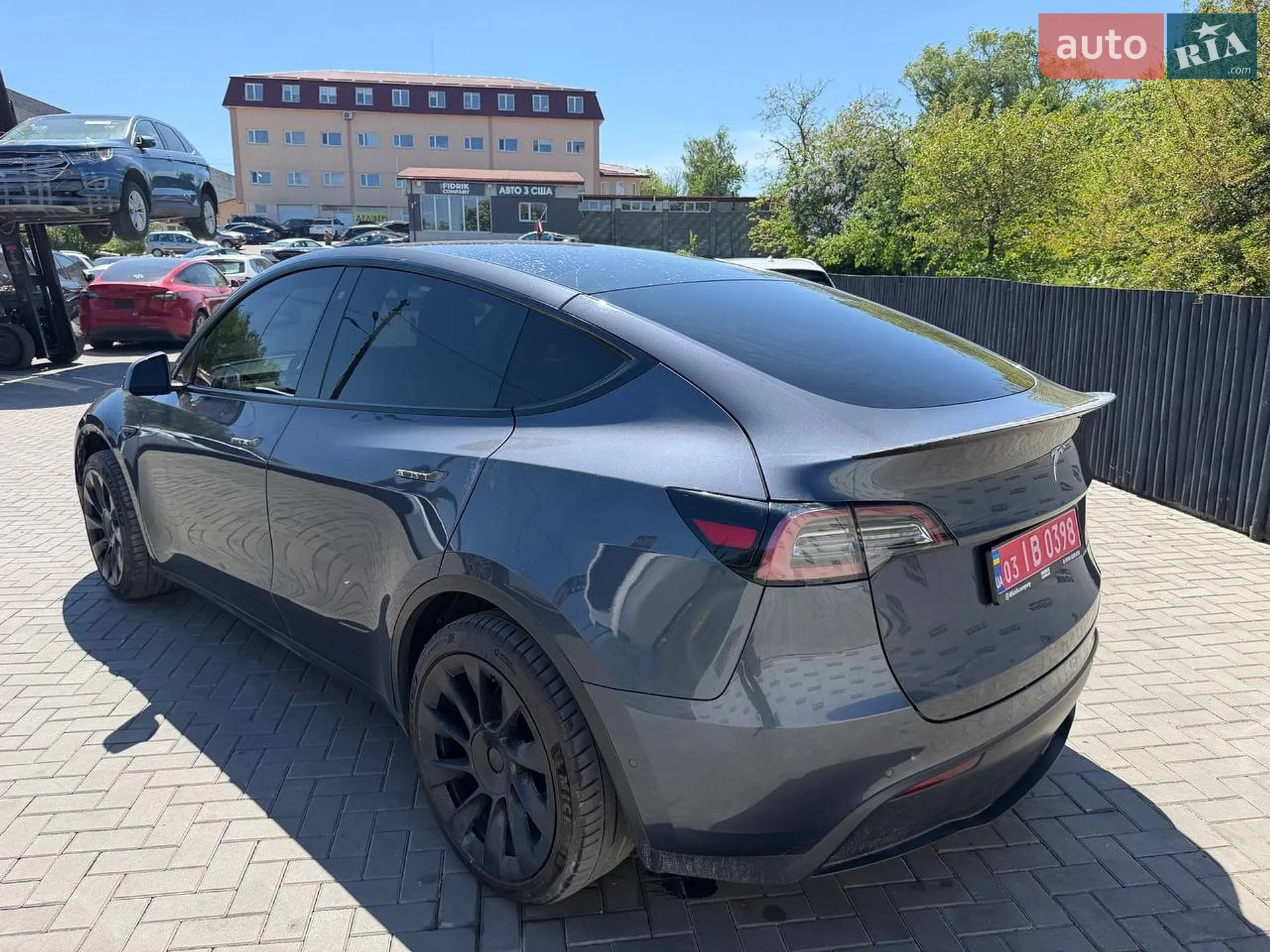 2020 Tesla Model Y - мініатюра 3