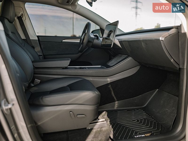 Позашляховик / Кросовер Tesla Model Y 2024 в Києві фото 63 Позашляховик / Кросовер Tesla Model Y 2024 в Києві