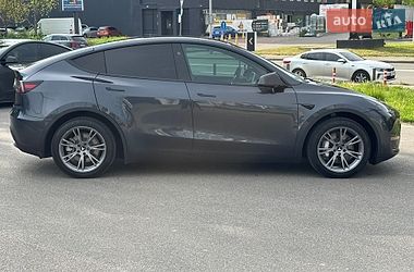 Позашляховик / Кросовер Tesla Model Y 2024 в Києві