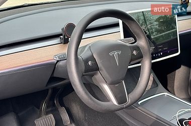Позашляховик / Кросовер Tesla Model Y 2024 в Києві